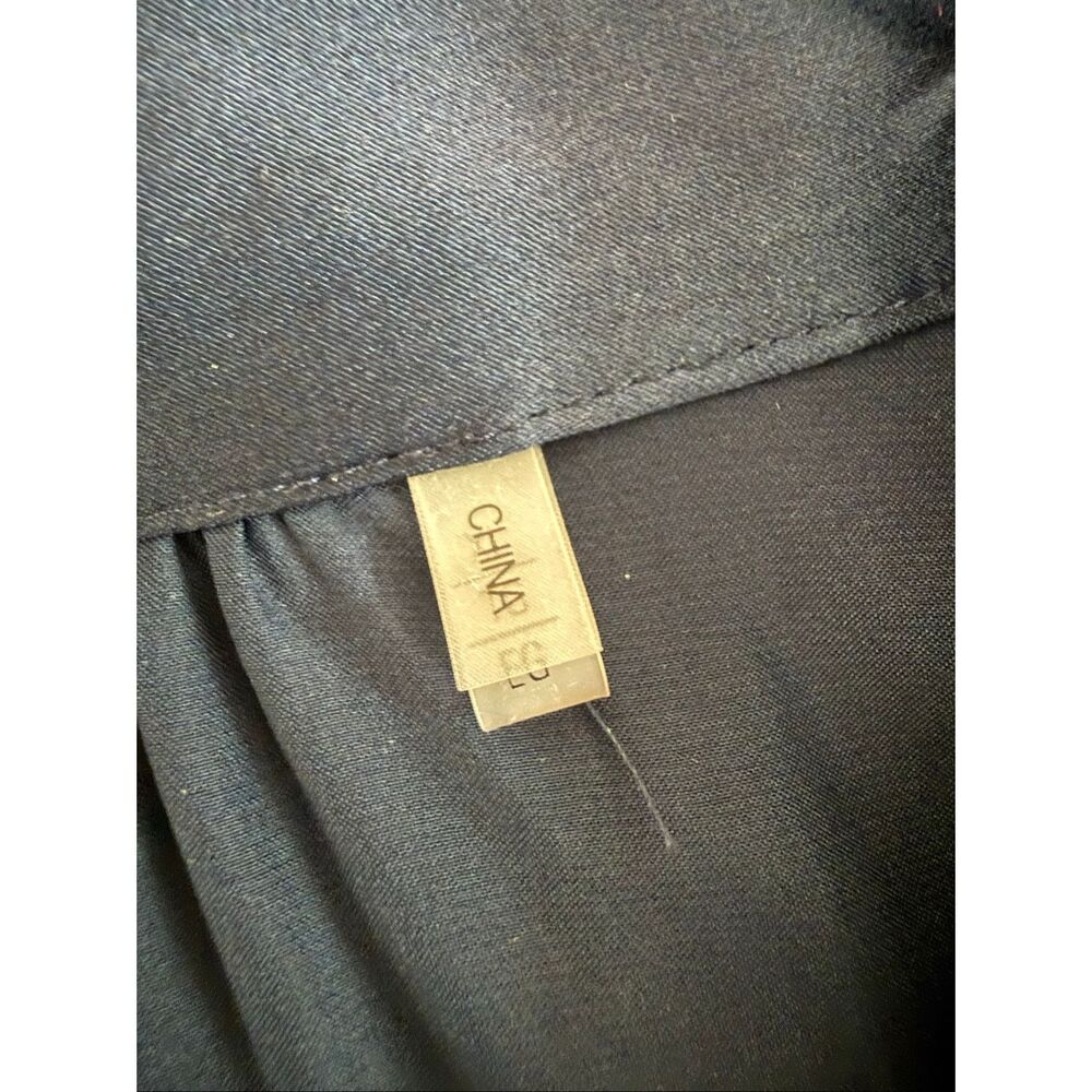 Elie Tahari Kendal 100% Silk Vneck Top Blouse Navy Blue $298 XL - Picture 8 of 11